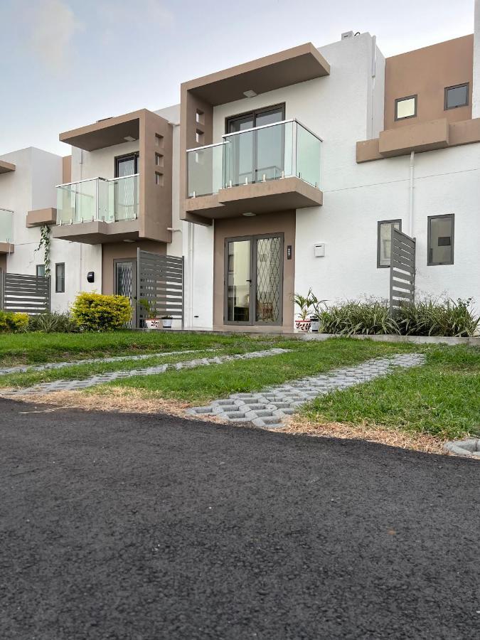 Olive - A Two Double Bed Duplex At Village With Swimming Pool Apartment Grand Gaube