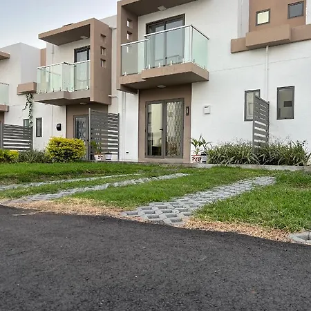 Villa Olive - A Two Double Bed Duplex At Green Village With Swimming Pool Grand Gaube Exterior photo